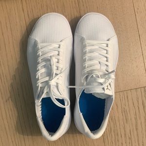 Flux Footwear Adapt Trainer. Size 8.5 women’s / 7.5 Men’s